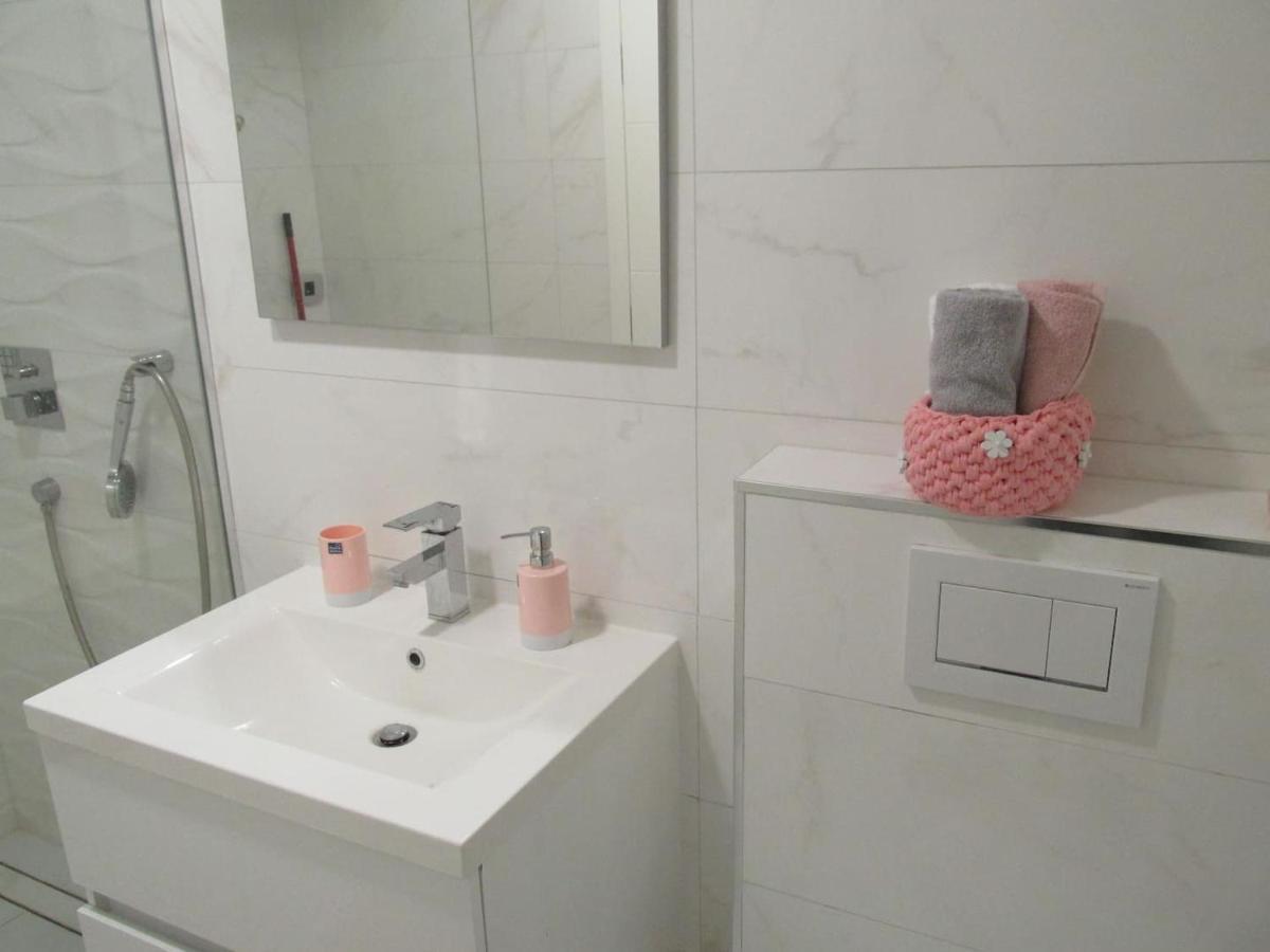 Novi Lux Appartement Novi Vinodolski Buitenkant foto